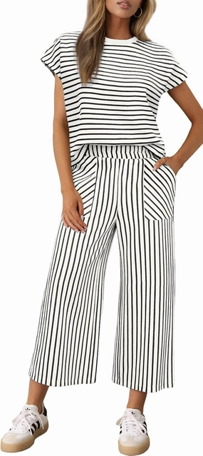 2 Piece Sets for Women Summer Outfits Short Sleeve Top Wide Leg Capri Pants Womens Matching Sets for Travel Vacation