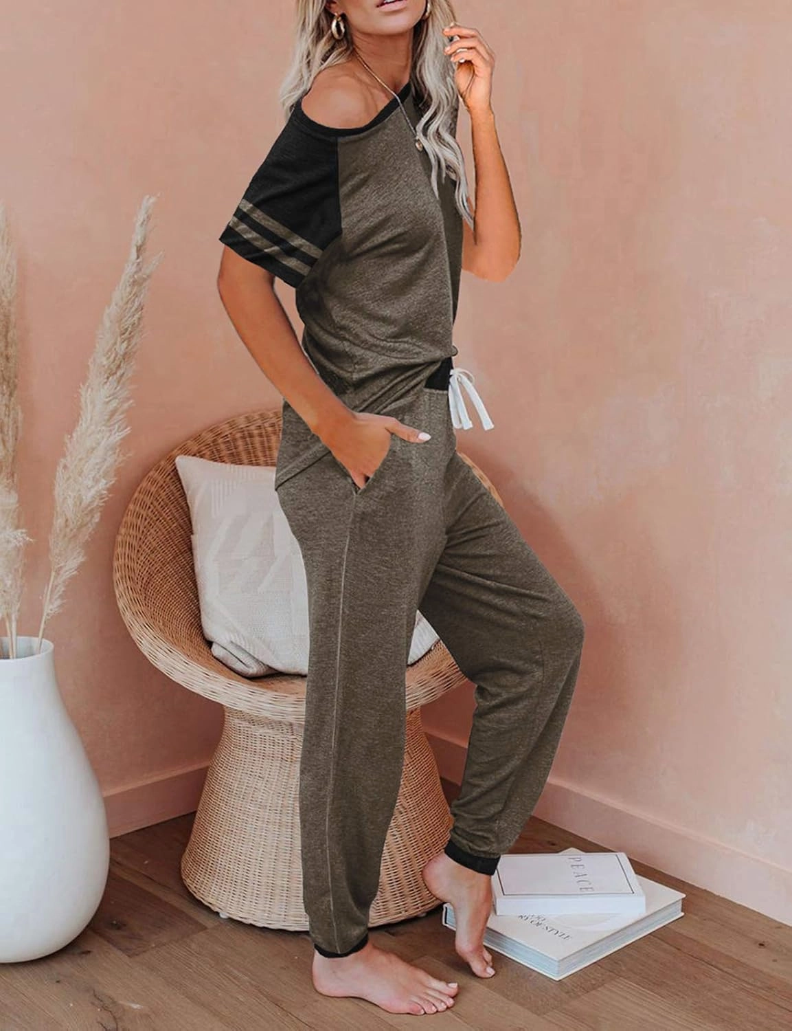 AUTOMET Lounge Sets For Women Two Piece Outfits Loungewear Short Sleeve Crewneck Jogger Pajama Set Sweatpants Tracksuit
