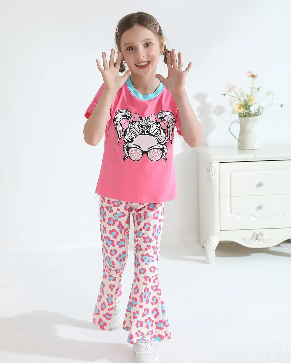 CARETOO Girls Summer Outfit Poster Girl Matching Sister 2pcs Sets Printed t-Shirt   Flare Leg Pants For 3-8 Years