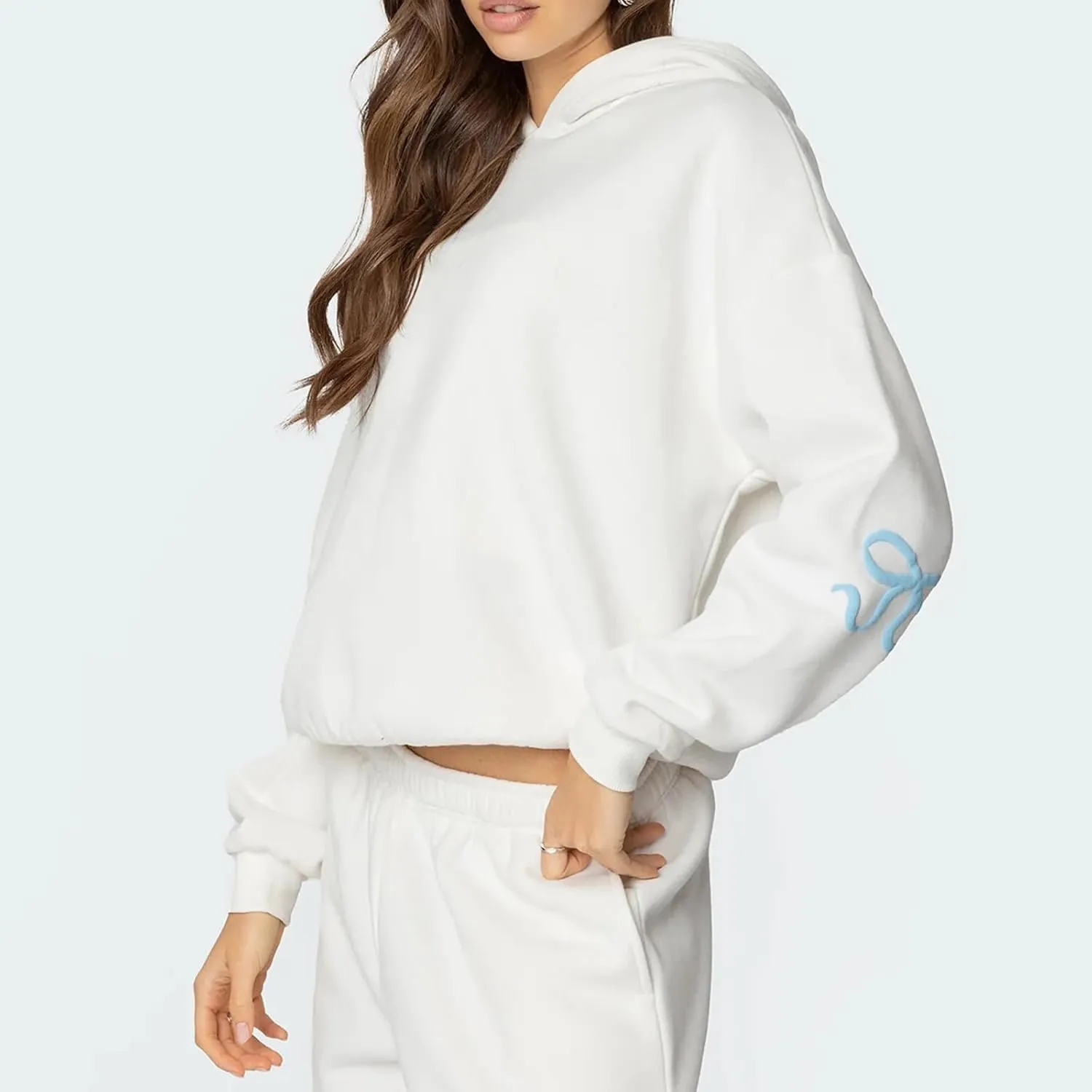 Karwuiio Women Bow Print 2 Piece Outfits Long Sleeve Oversized Sweatshirt Hoodie Wide Leg Sweatpants Set Sweatsuits