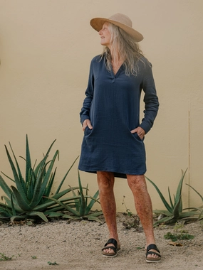 Nearly Navy | Travel Dress Short