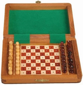 PEG Wooden Travel Chess Set - 7" x 5"