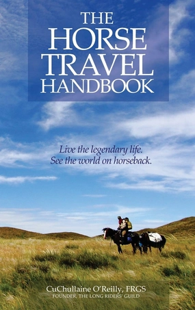 The Horse Travel Handbook Hardcover – May 8, 2015