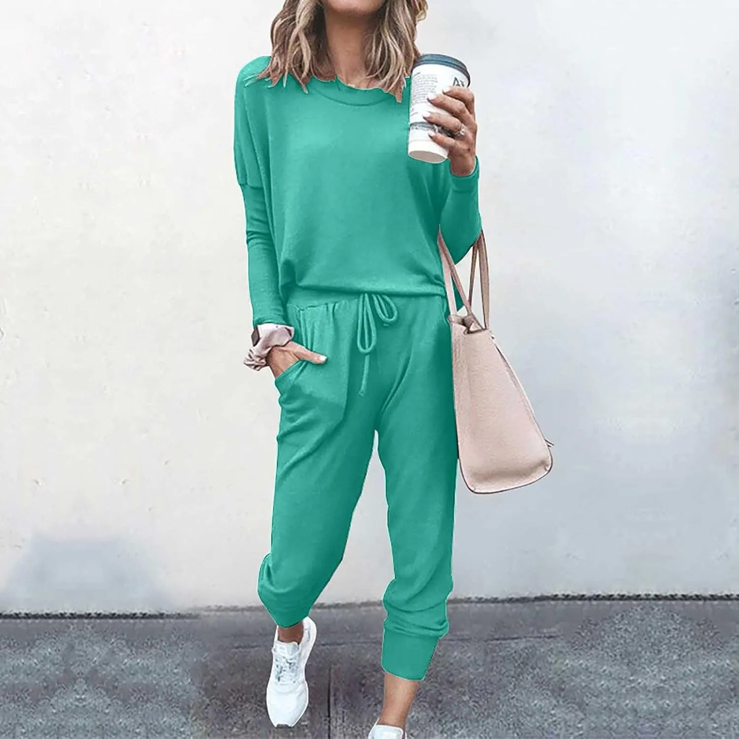 Womens Sweatsuits 2 Piece Set Casual Matching 2024 Travel Trendy Outfits Crewneck Sweatshirts Tracksuit Lounge Sets