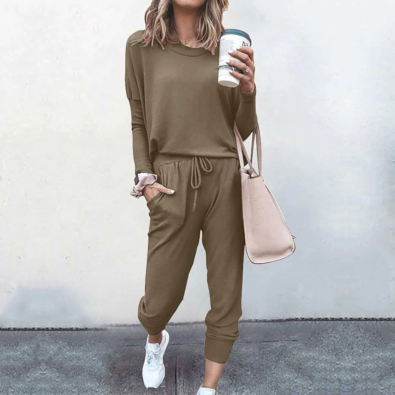 Womens Sweatsuits 2 Piece Set Casual Matching 2024 Travel Trendy Outfits Crewneck Sweatshirts Tracksuit Lounge Sets